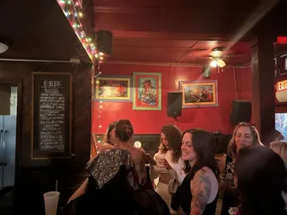 Apple Barrel Bar