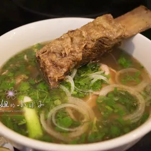 ramen and noodles, food