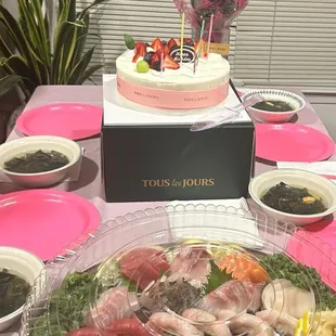 Sushi sashimi roll platter