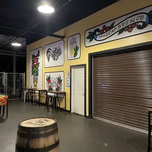More art and tables
