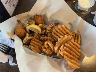 Scully's Sports Bar & Grill