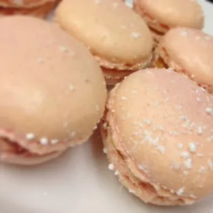 Raspberry Macaron