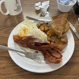 3 egg breakfast