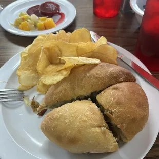 Bierrock with homemade potato chips