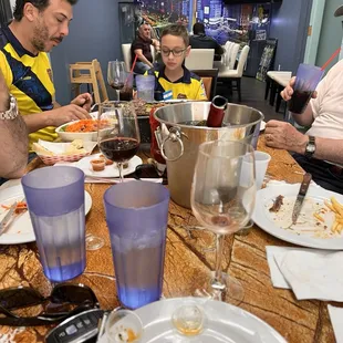 Go here to have lunch before the game.