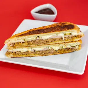 Cuban sandwich