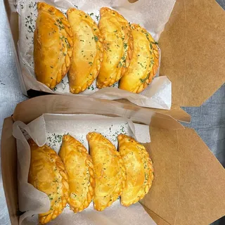 Spinach & Cheese Empanada (2 per order)