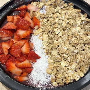 Hawaiian Bowl without mango.