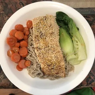 Sesame Crusted Salmon over Soba Noodles with Bok Choy and Asian Dressing, accompanied with Brown Sugar Carrots