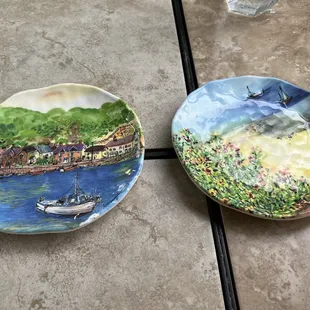 The bread plates: beautiful!