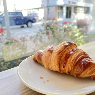 Croissant ($3.50)