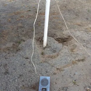 Speaker pole