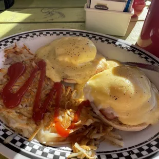 Eggs Benny