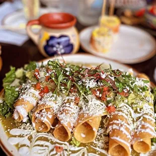 The flautas were delicious, the sauce had the perfect touch of spice (mild) and it came with 6 flautas. Loved it