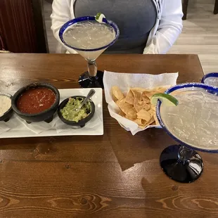 El Trio. Worth the try.