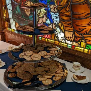interior, oysters and mussels