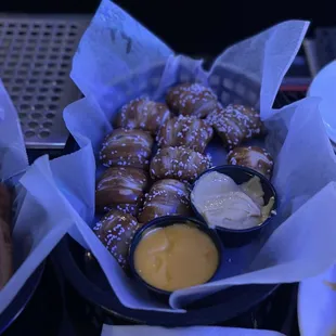 Pretzel Bites