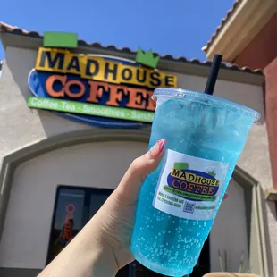 Tropic Like its Hot Lotus Energy Drink