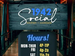 1942 Social