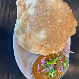 Chana masala & Bhatura combo