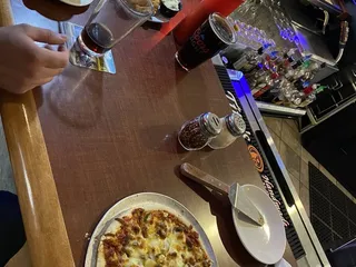 Bison Creek Bar & Dinning