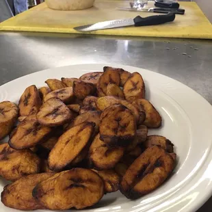 chicken wings and fried chicken, food