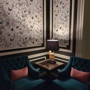sushi and sashimi, interior