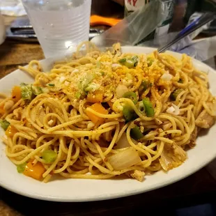 Garlic noodles w/chicken