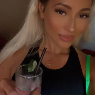MiMi N.