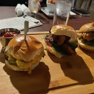 Slider trio