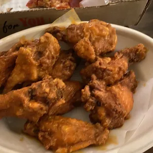 fried chicken wings, chicken wings and fried chicken, bbq wings, chicken, fried chicken, poultry, food, chicken wings, bbq chicken