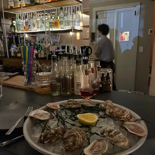 Moreeeee oysters