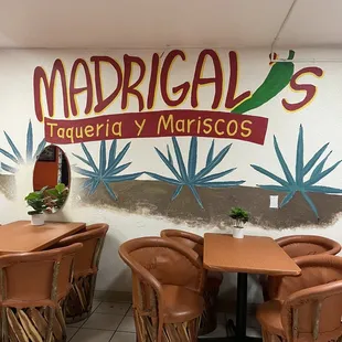 Let's see what madrigales is all about, loving the customer service so far  feel like I'm with my family and my tias are cooking LOL
