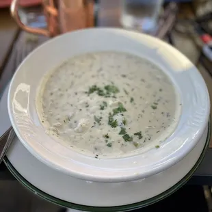 Roche Harbor&apos;s &quot;Tilted Kettle&quot; Clam Chowder