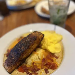 Blackened Salmon, Eggs &amp; Grits*