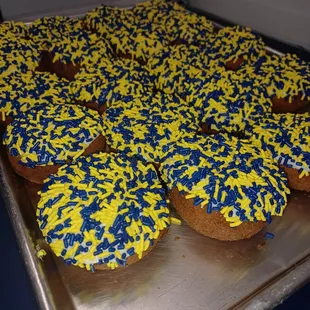 Attention PITT or Mt. Lebanon H.S. Football fans! - Best of luck in your upcoming games!  Hosting or attending a party?  order a few dozen