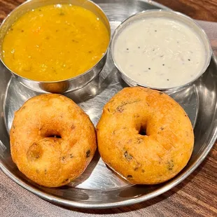 Medhu Vada