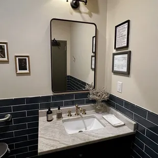Men's bathroom