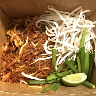 Spicy Pad Thai