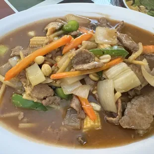 32. Kung Pao with beef