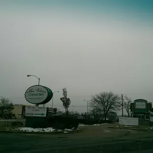 New place needed some Yelp pictures.