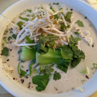 Tom Kha Noodle Soup