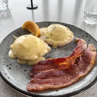 Eggs Benedict