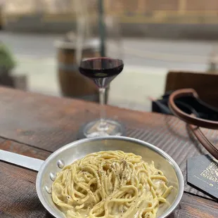 Cacio e Pepe with a Cab