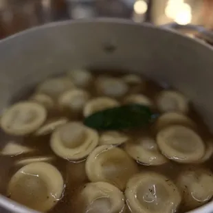 Angolini di brodo di carne