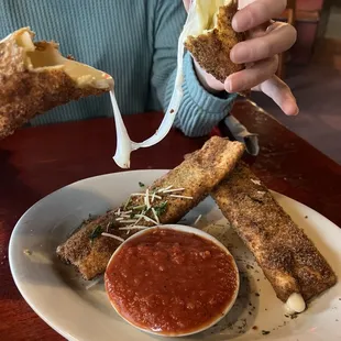 Fried Cheese Ravioli Sticks are 5/5