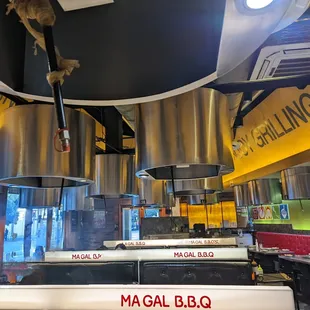 sushi and sashimi, interior