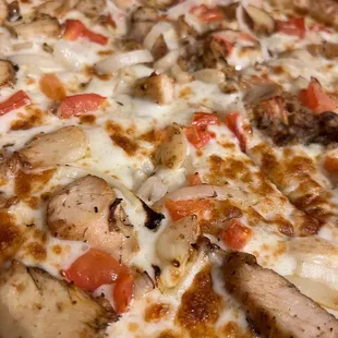 Grilled Chicken Pizza