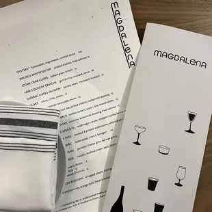 Adorable menus and simple place setting