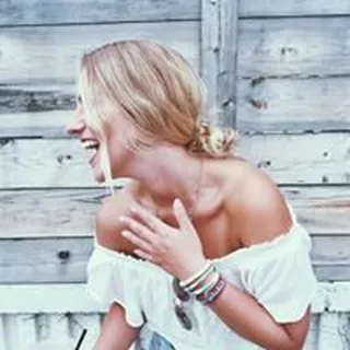 Amanda R.